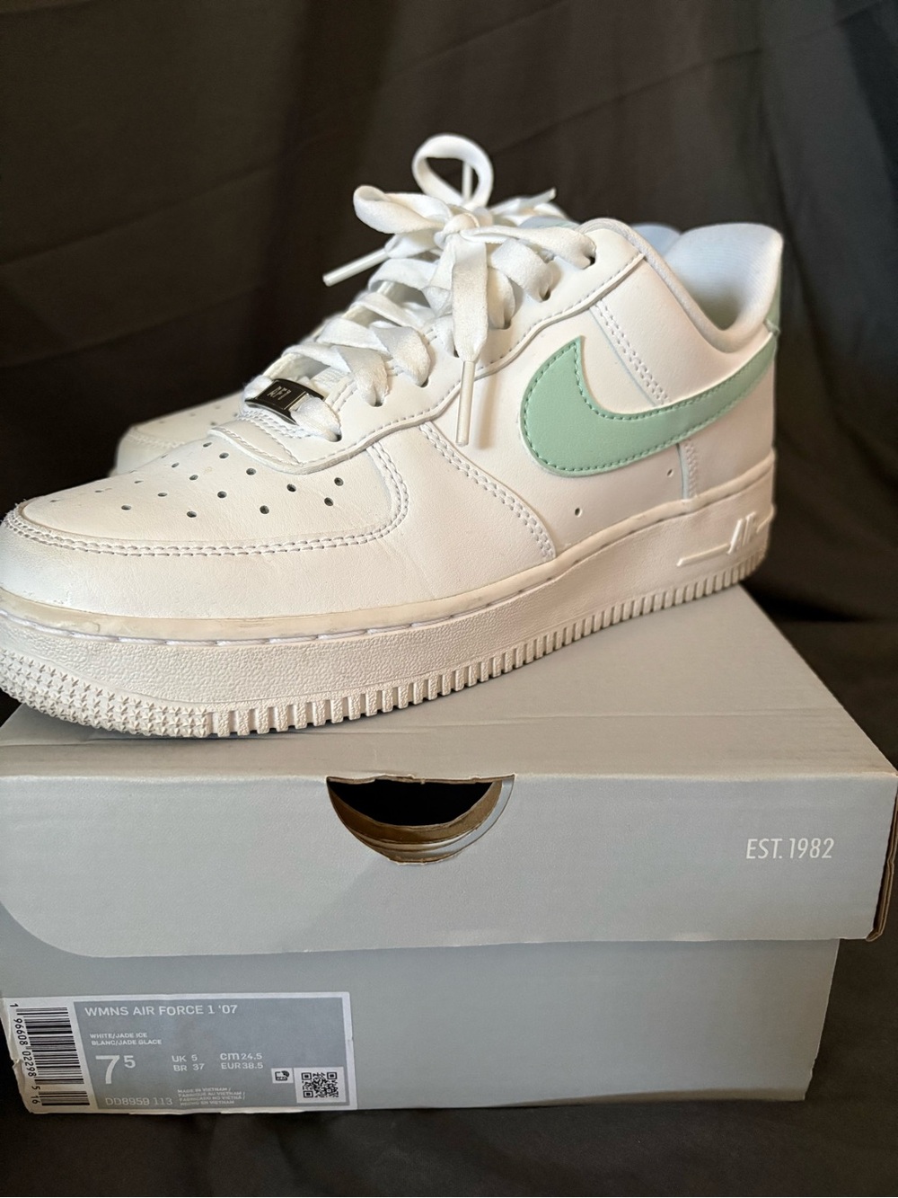 Nike Women White Sneakers with Mint Green Swoosh